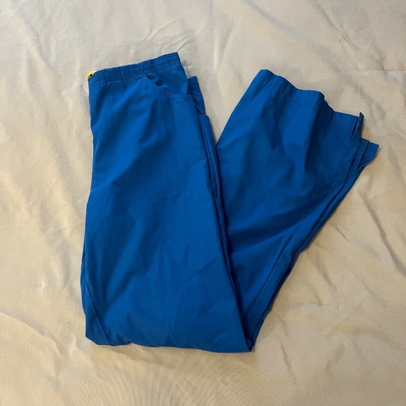 WonderWink Cargo Royal Blue Scrub Pants - 2 Pairs Available - Picture 1 of 6